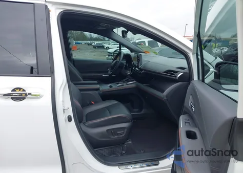 2022 Toyota Sienna Xse z USA, uszkodzony, nr VIN 5TDXRKEC7NS124595